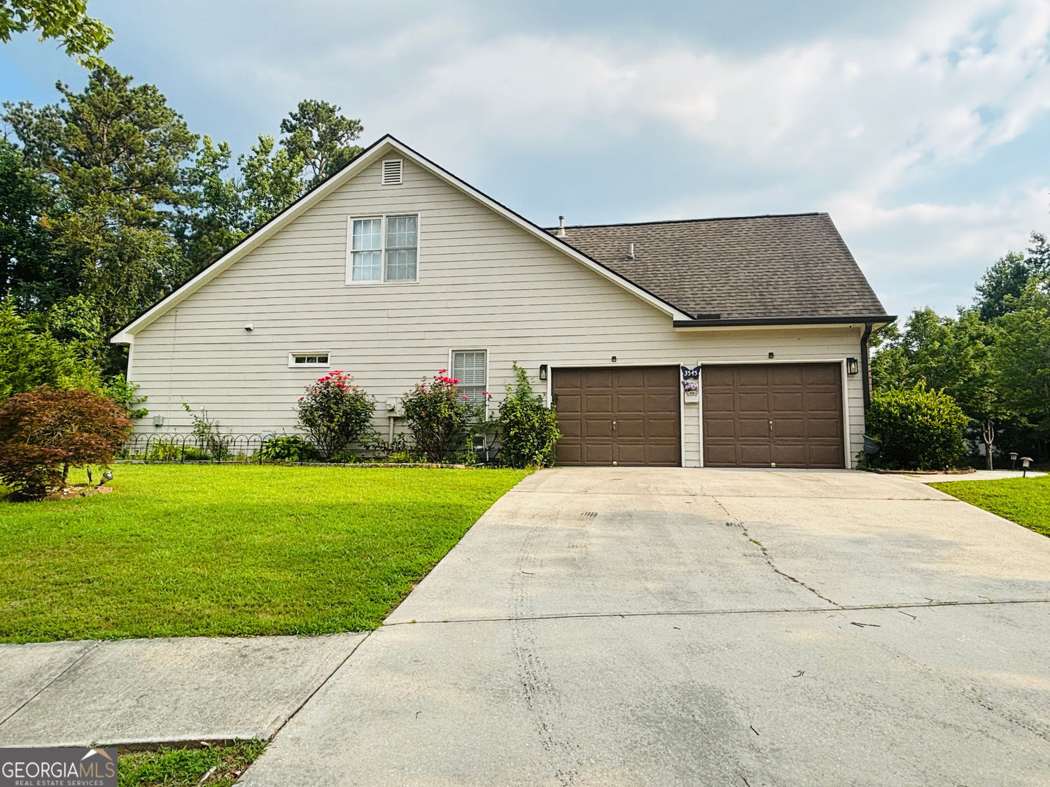 Property Photo: 3545 Renaissance Circle GA 30349
