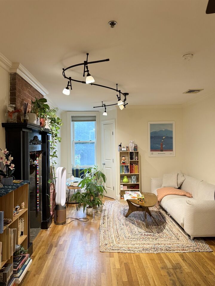 306 2nd St 1A  Jc, Downtown NJ 07302 photo