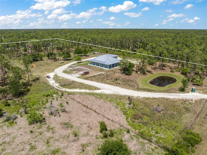 Property Photo: 8146 Tropicaire Boulevard FL 34291