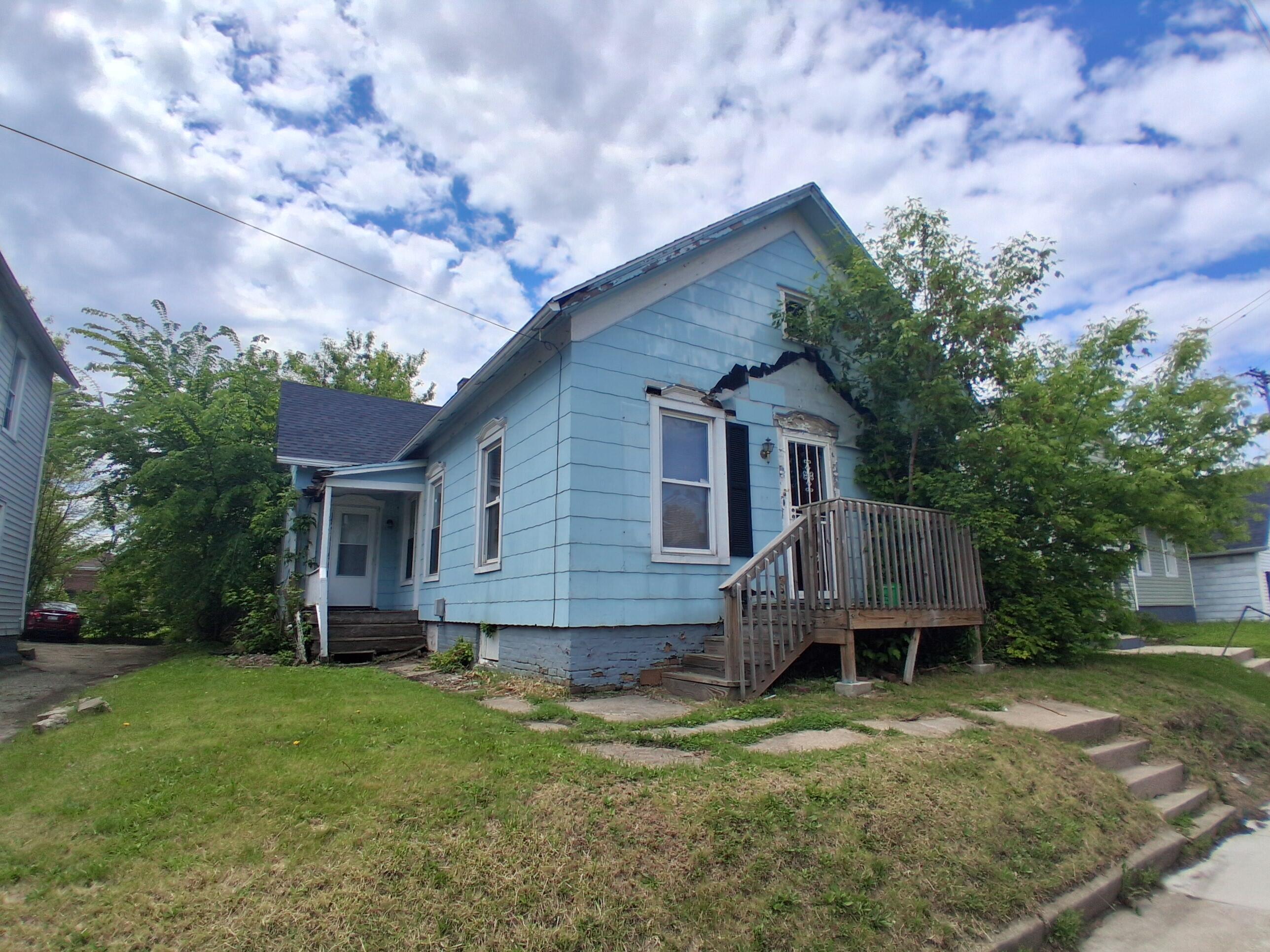 948 Marquette St  Racine WI 53404 photo