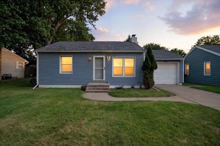 500 Heyser Street  Jackson MI 49203 photo