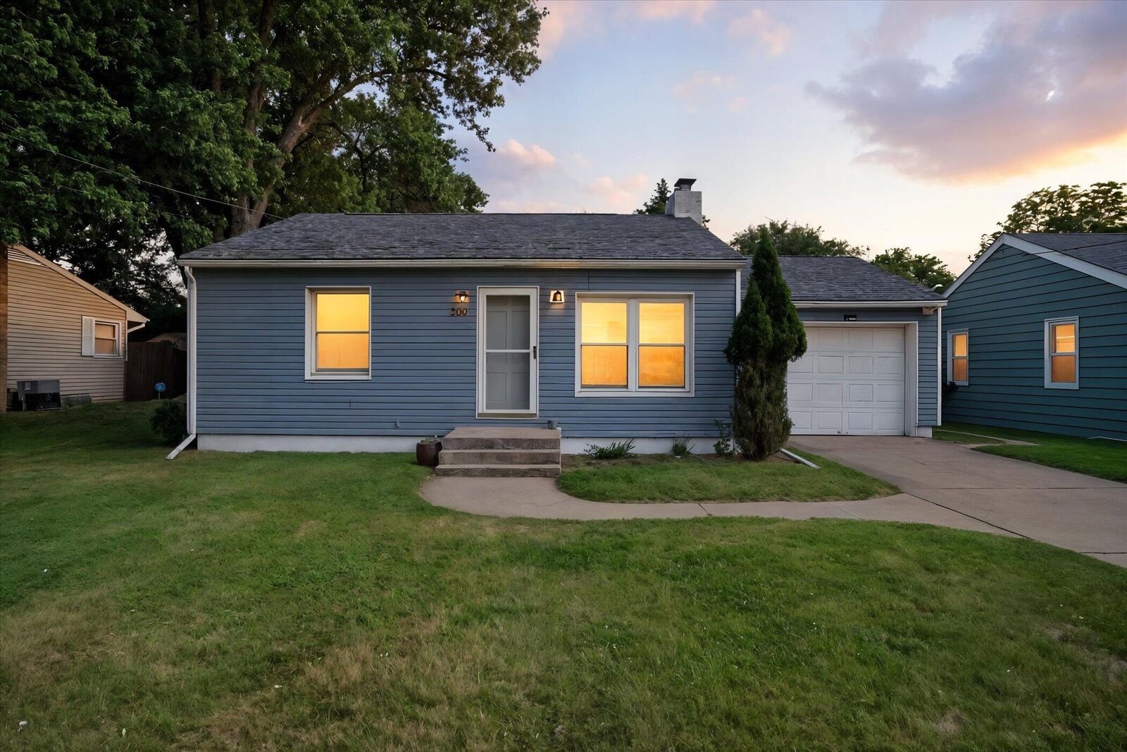 Property Photo:  500 Heyser Street  MI 49203 