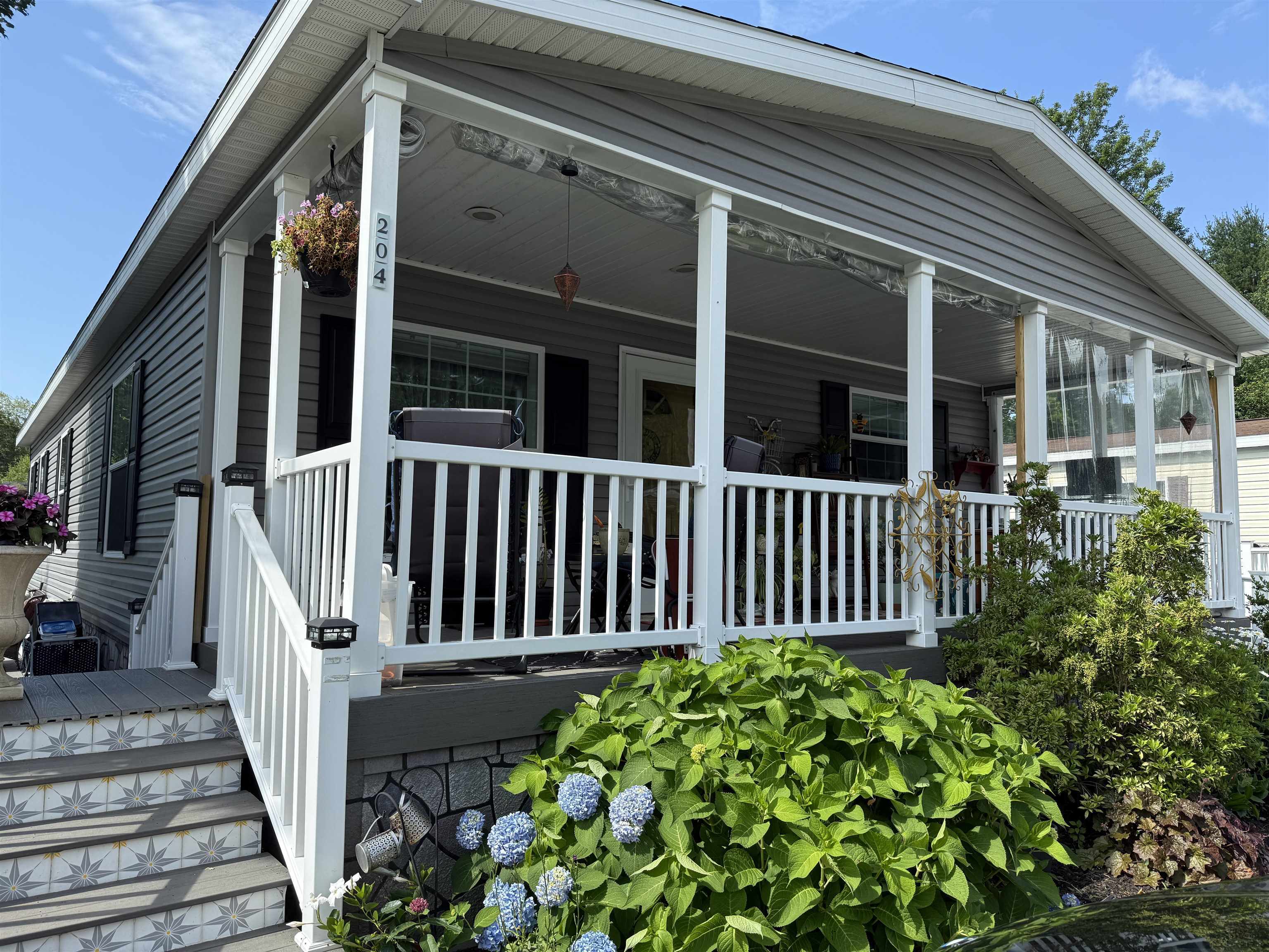 Property Photo:  204 Robinhood Drive  NH 03833 