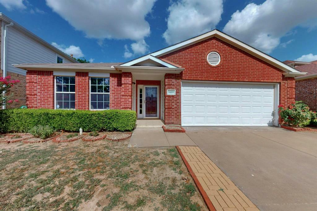 Property Photo: 8409 Vicksburg Lane TX 76123
