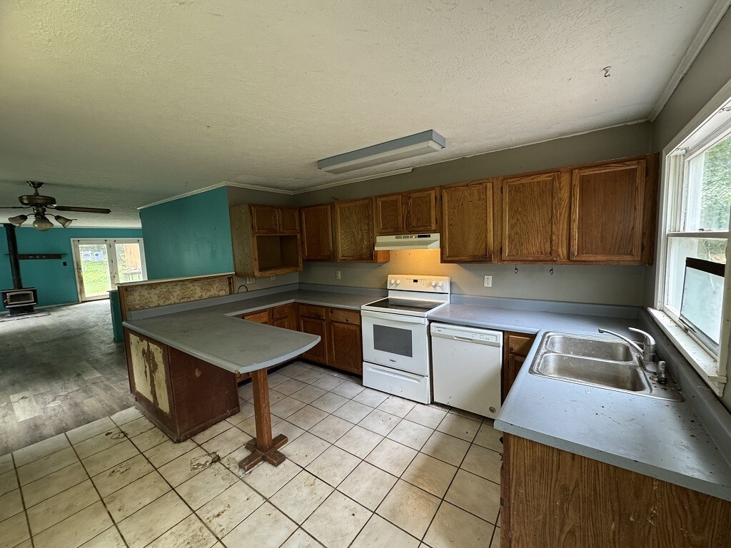Property Photo: 3515 Old Military Road AR 72653