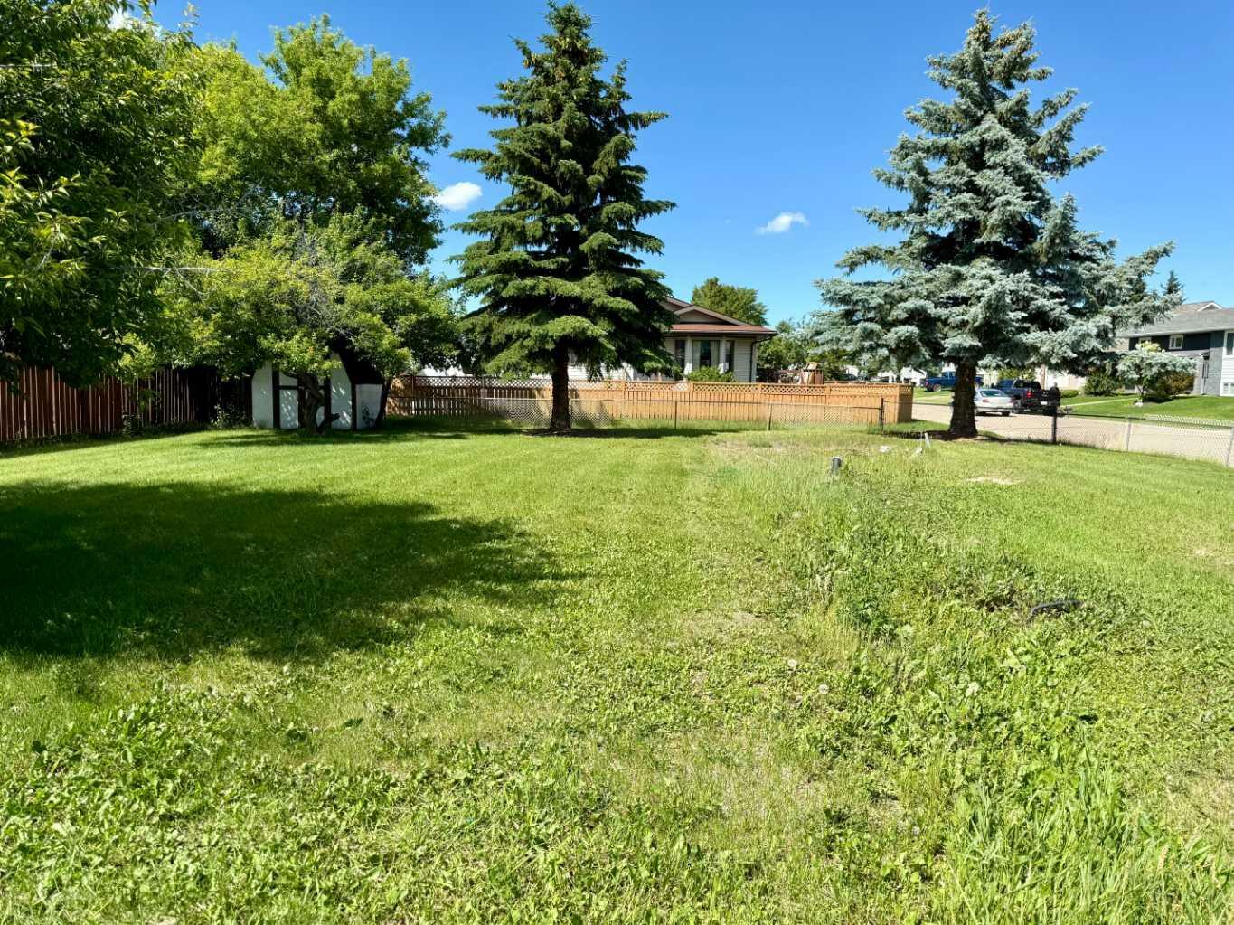 Photo de la propriété:  1958 5 Avenue  AB T9W 1H9 