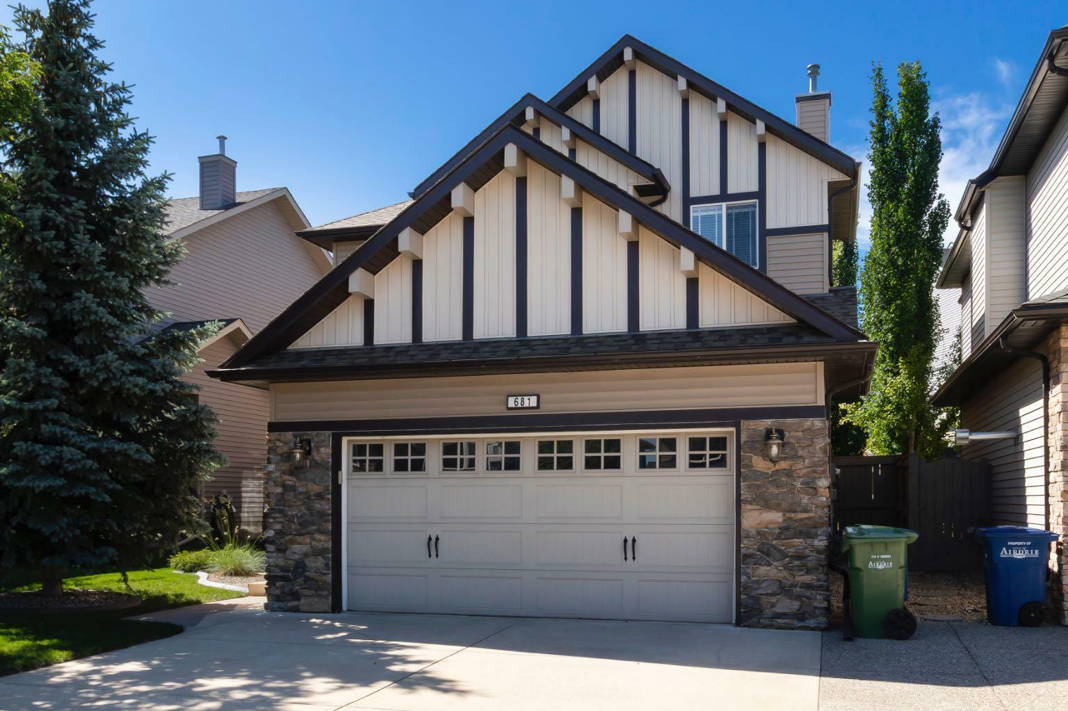 681 Coopers Drive SW  Airdrie AB T4B 2R9 photo