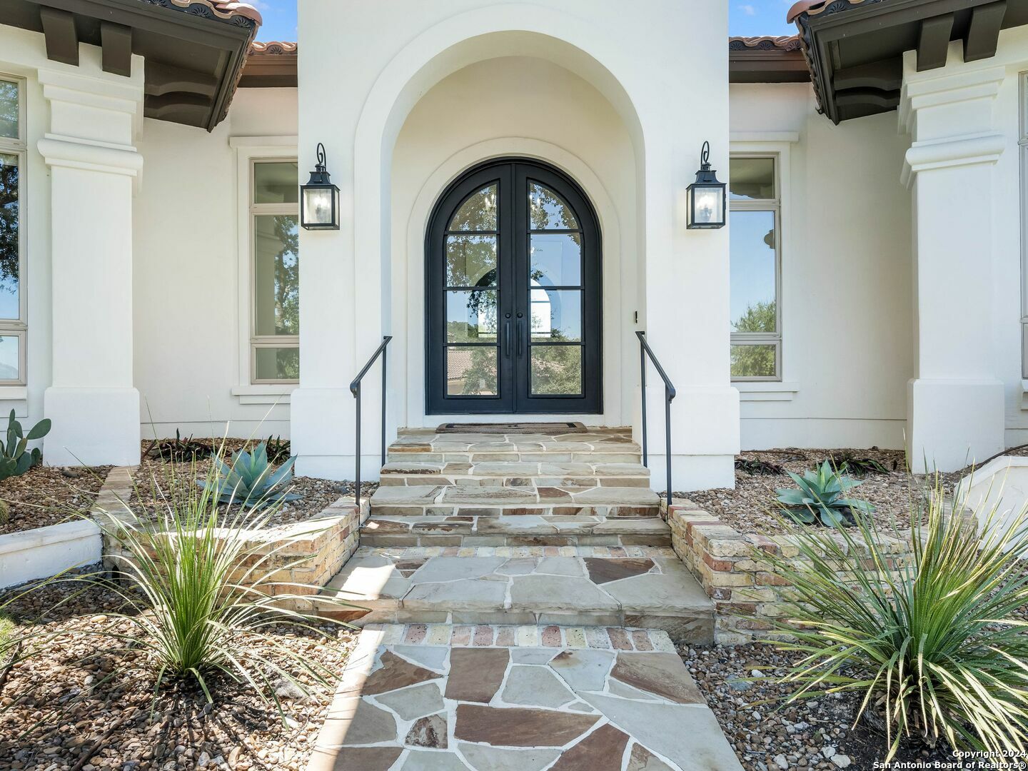 Property Photo: 3 Florence Ct TX 78257
