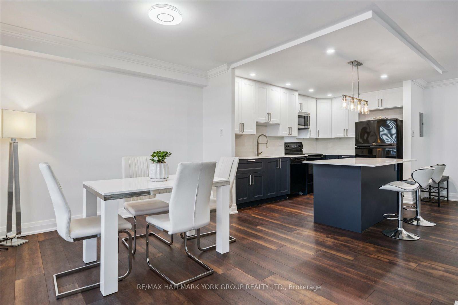 Property Photo:  1210 Radom Street 701  ON L1W 2Z3 
