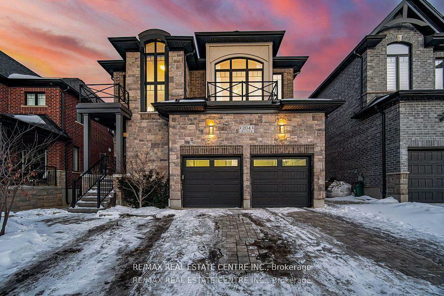 204 Forest Creek Drive  Kitchener ON N2P 2R3 photo