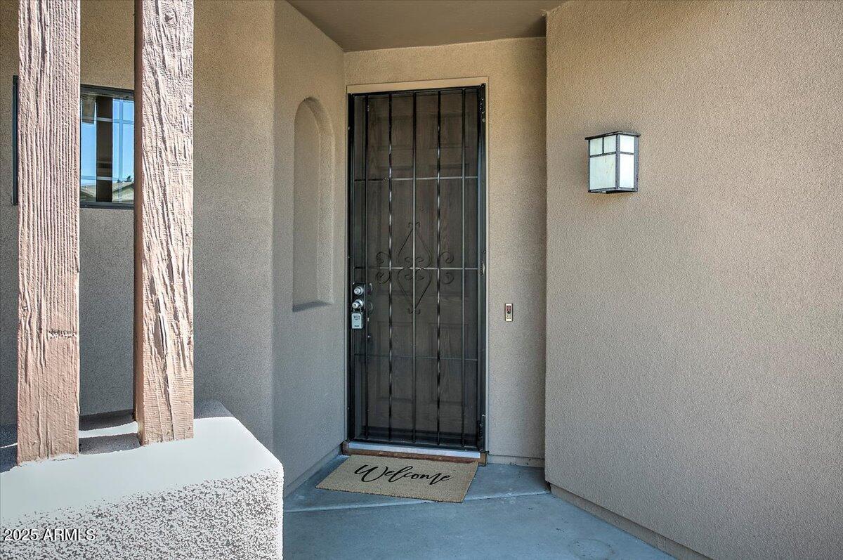 Property Photo: 1042 Louie Street AZ 86301