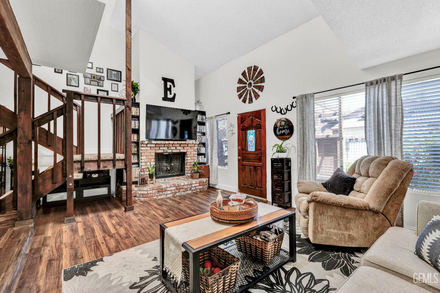 2316 Gosford Road R  Bakersfield CA 93309 photo