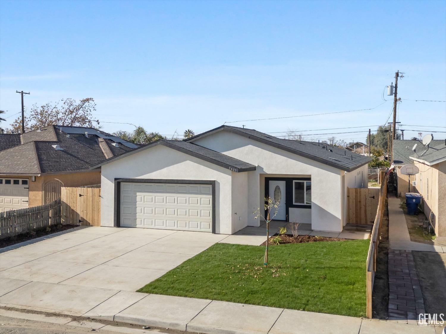 Property Photo: 3409 Lotus Lane CA 93307