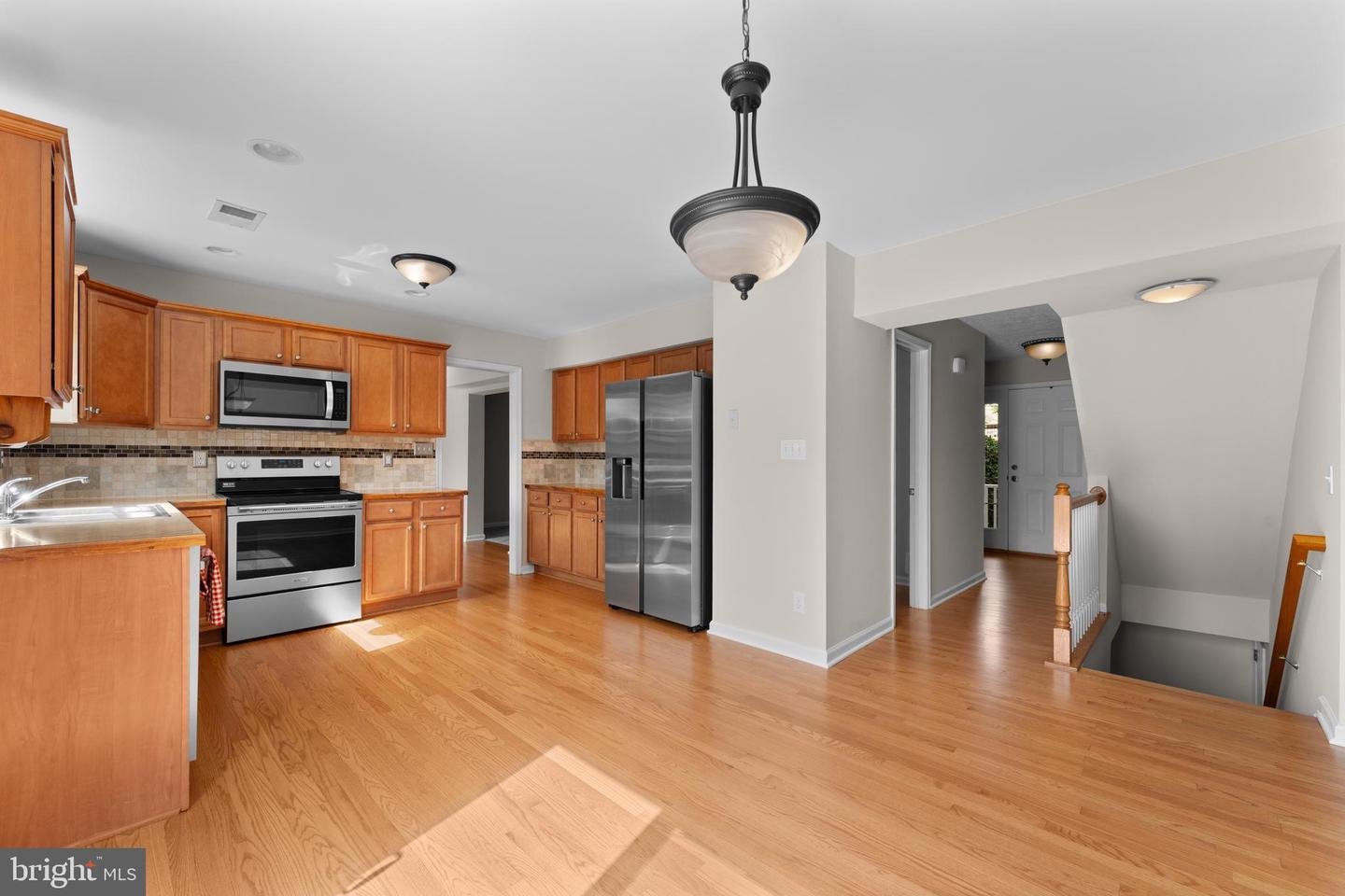 Property Photo: 17417 Hawthorne Avenue VA 22701