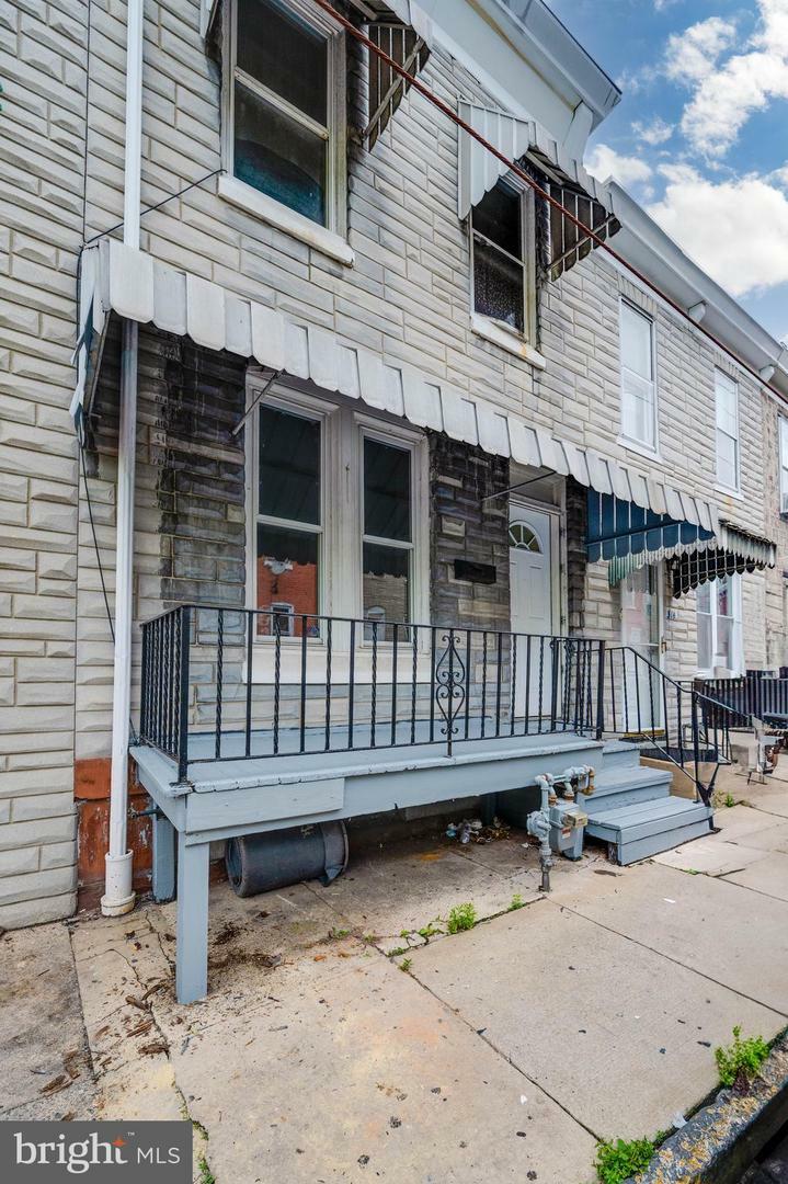 512 Moss Street  Reading PA 19604 photo