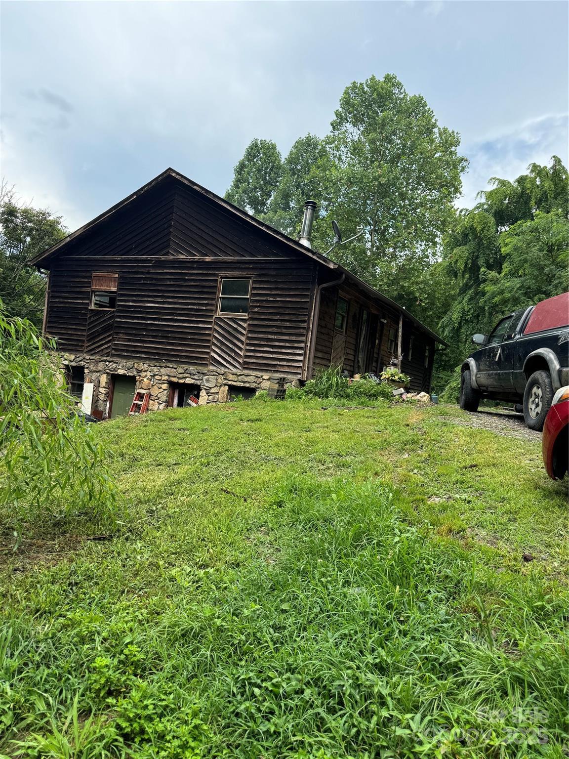 Property Photo: 321 Henry Worley Lane NC 28753