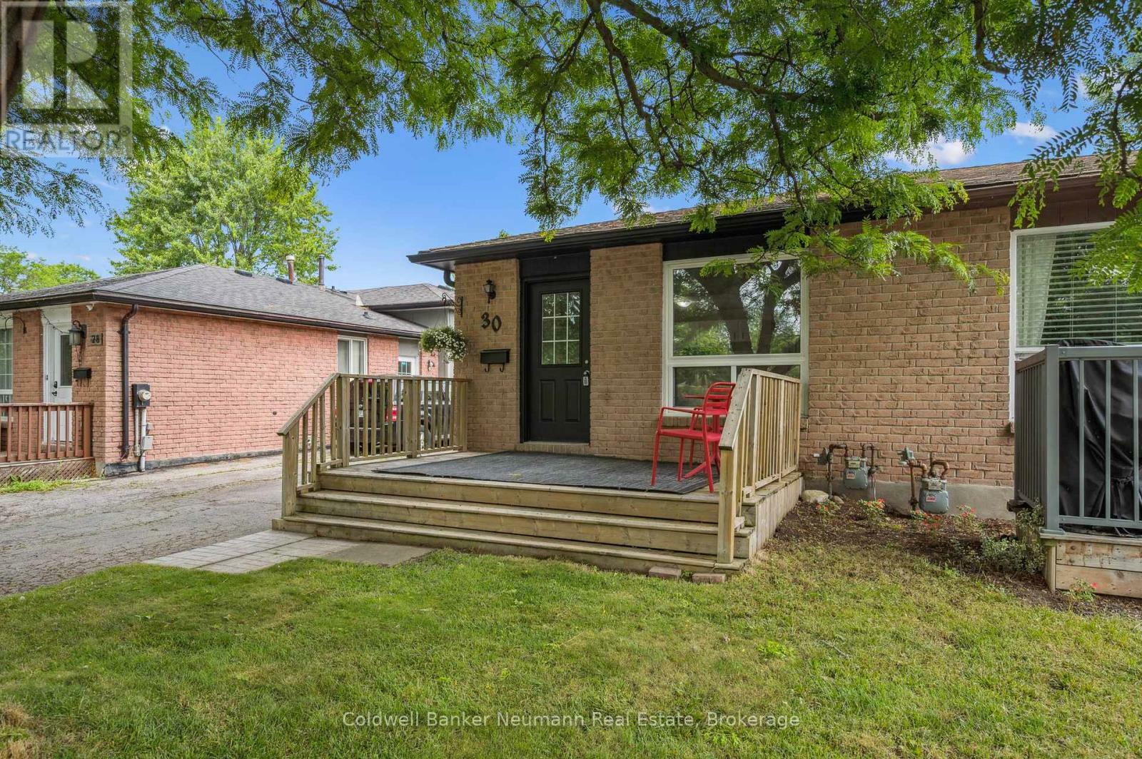 Property Photo: 30 Mason Court ON N1G 3G9