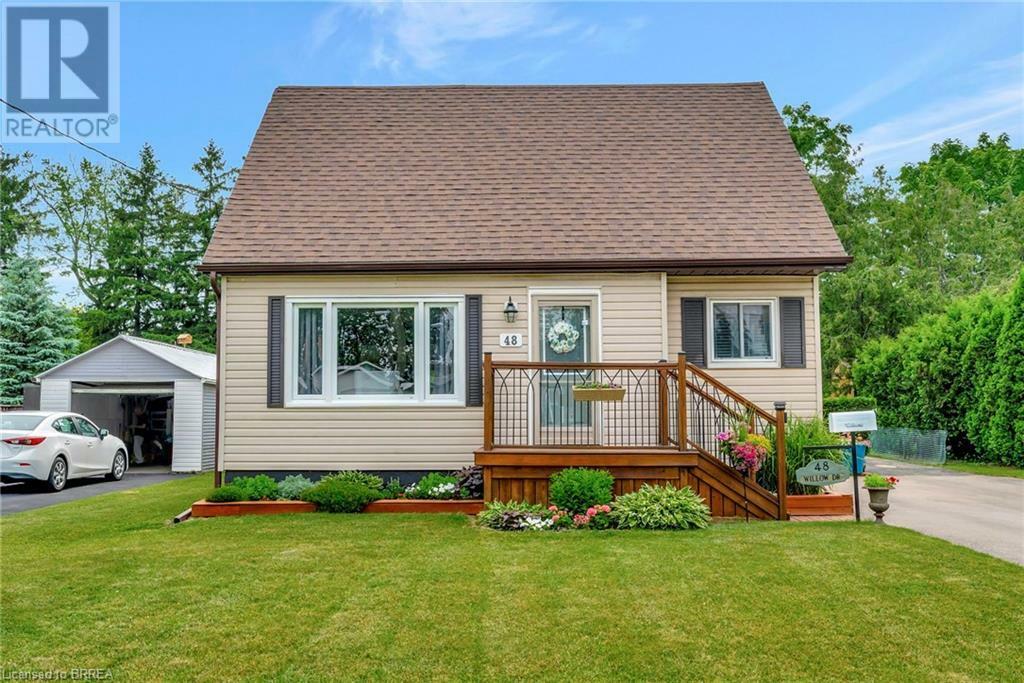 Property Photo: 48 Willow Drive ON N3R 2W4