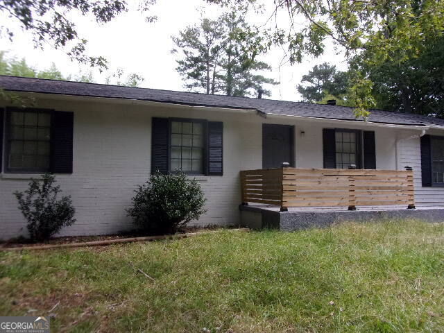 Property Photo: 200 Sunrise Circle GA 30274