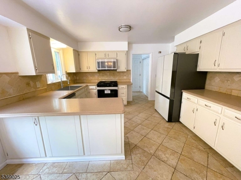 Property Photo: 10 Indian Run NJ 07946