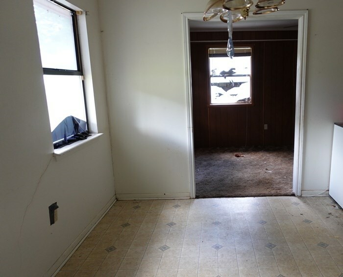 Property Photo: 718 Pinewood TX 75941