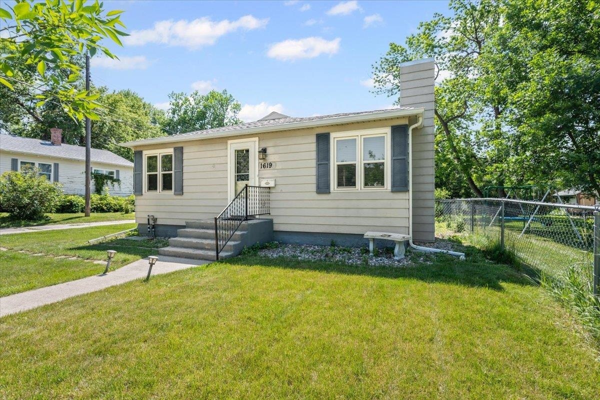 Property Photo: 1619 Davenport Street SD 57785