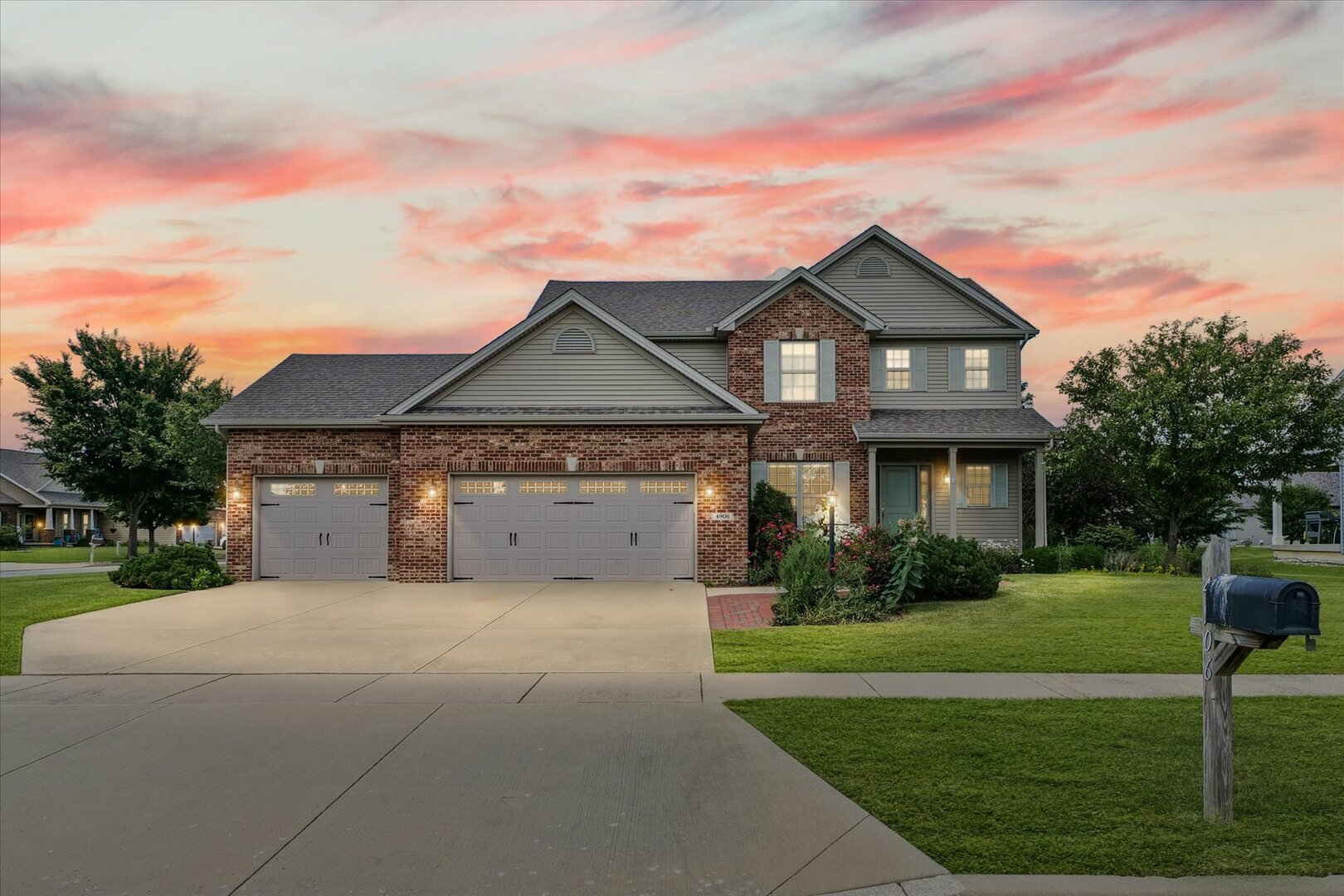 4906 Watermark Drive  Champaign IL 61822 photo