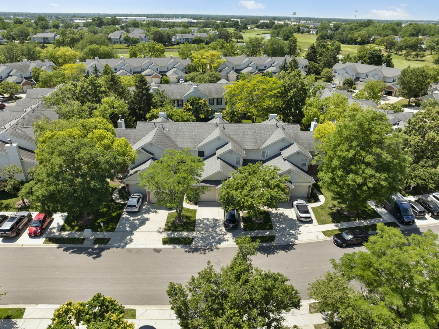 Property Photo: 1500 Golfview Drive IL 60139