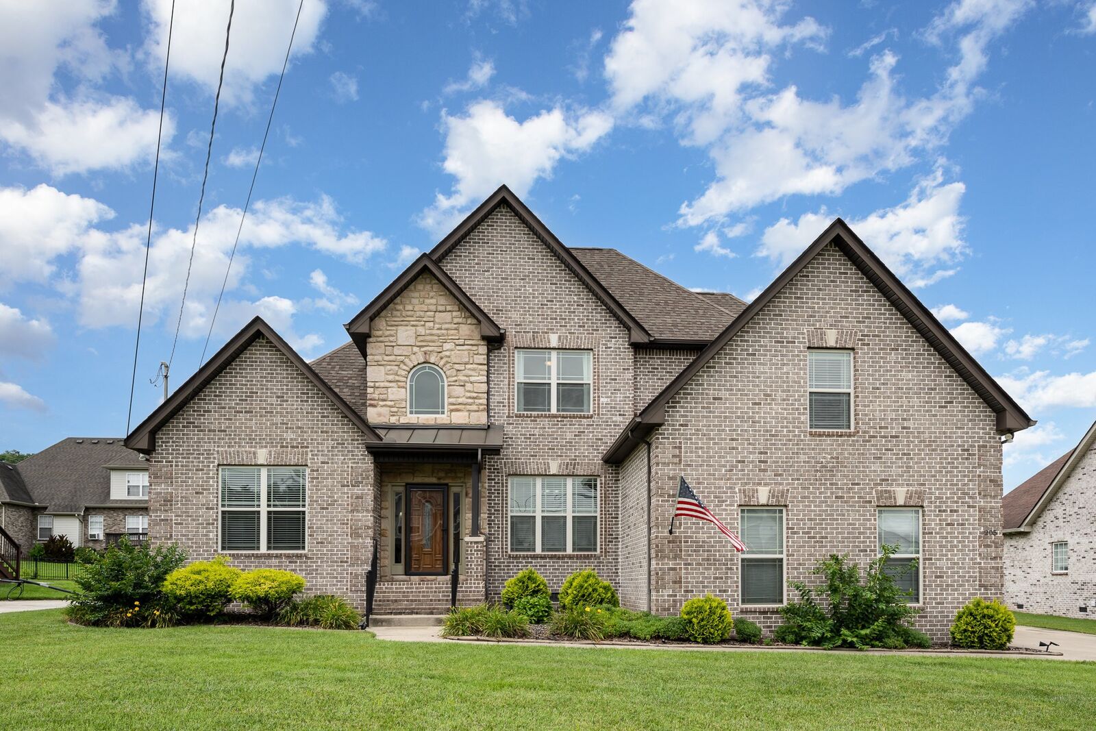 Property Photo: 205 Bonifay Dr TN 37167