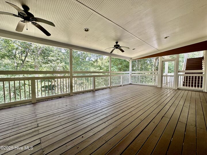 Property Photo: 101 Creekside Drive NC 27576