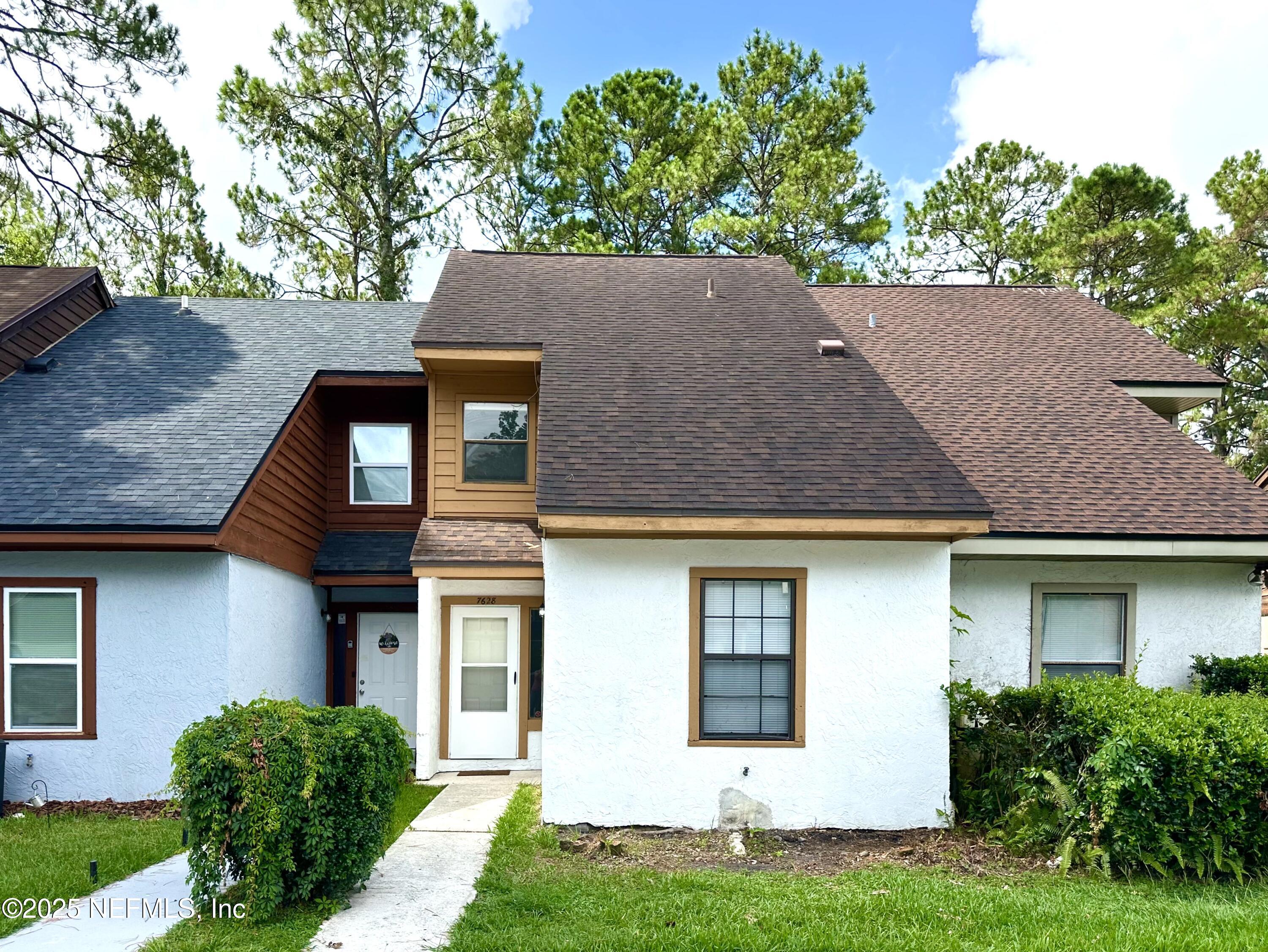 Property Photo:  7628 Jana Lane S  FL 32210 