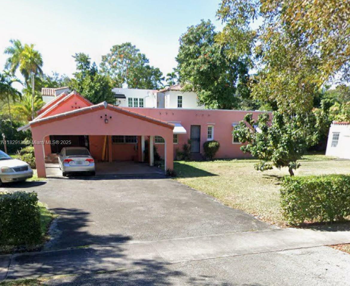Property Photo:  1305 Alhambra Cir  FL 33134 