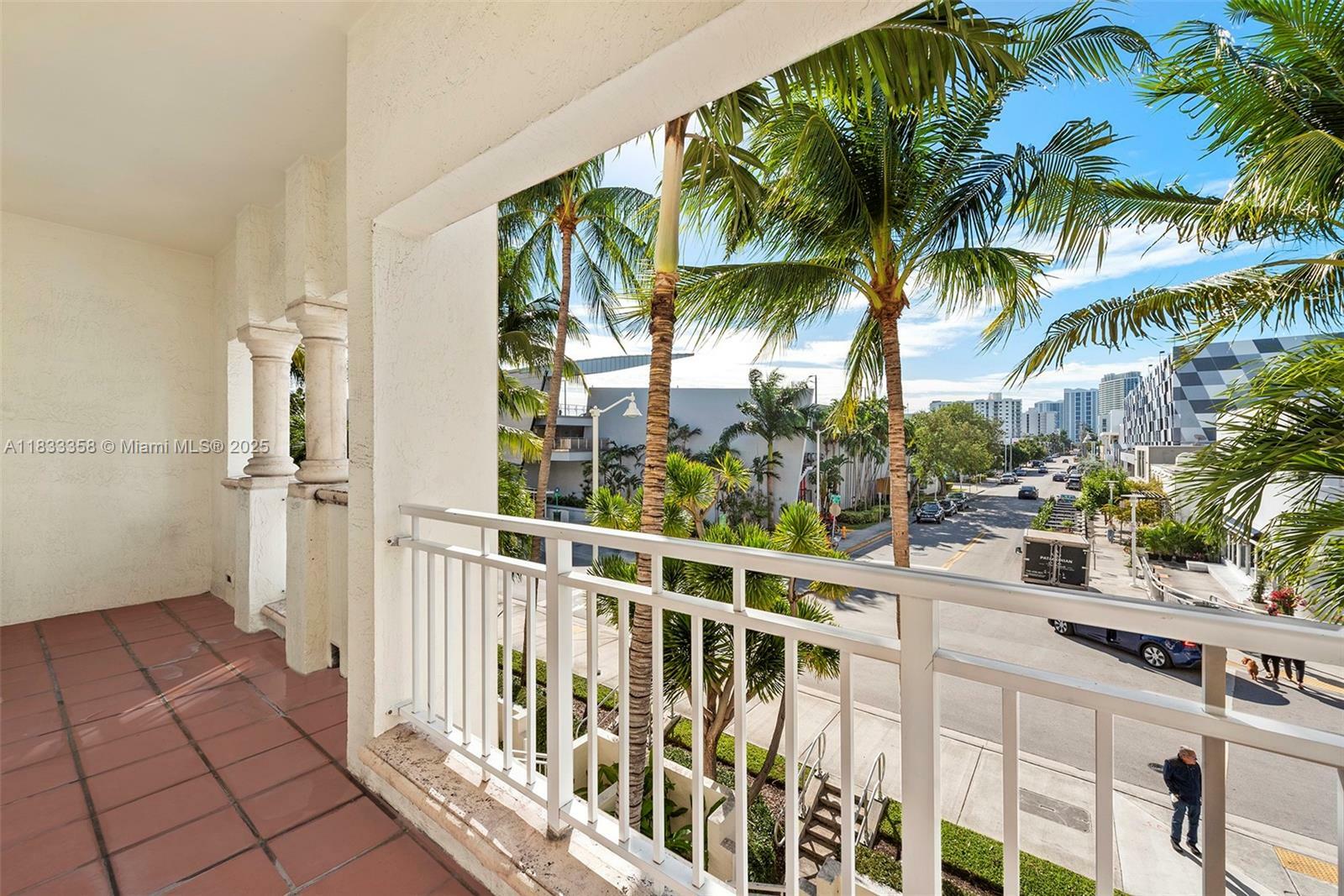 1415 Sunset Harbour Dr 204  Miami Beach FL 33139 photo