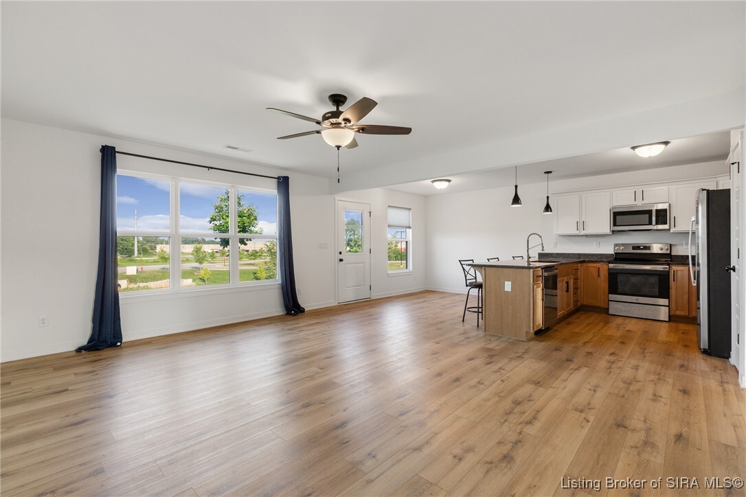 Property Photo: 863 Wolf Run Park Boulevard IN 47130