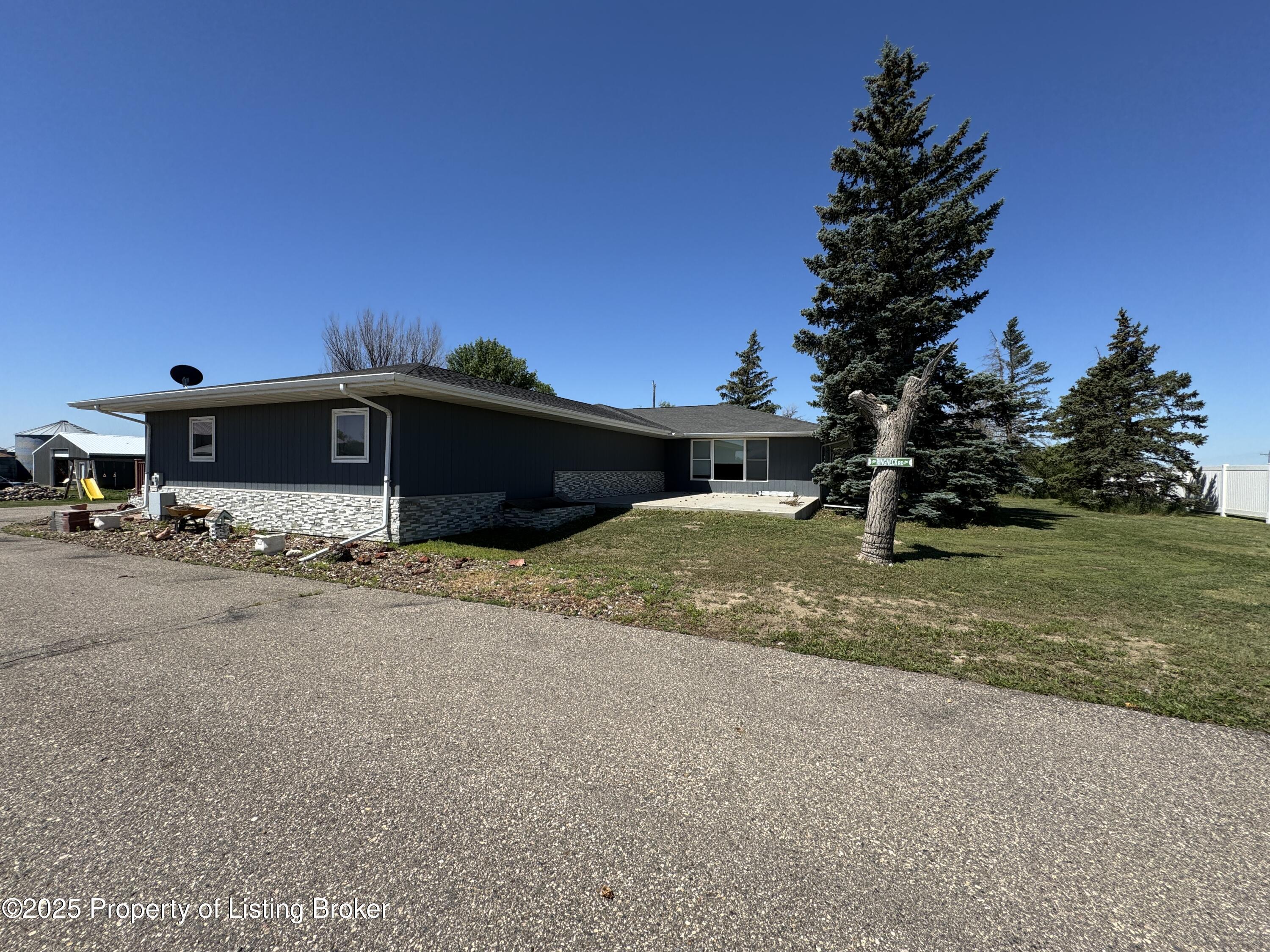 Property Photo: 13802 Highway 85 N ND 58854