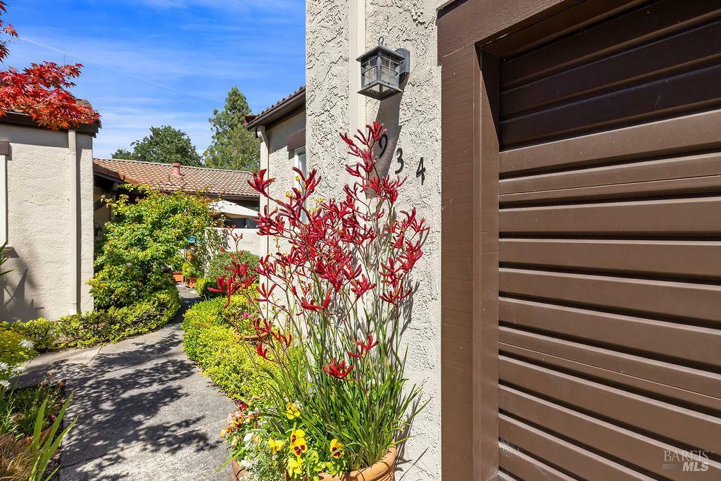 Property Photo: 934 Shady Oak Drive CA 95404