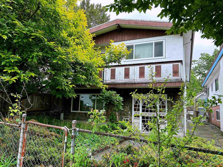 Property Photo: 2320 E 1st Avenue BC V5N 1C3