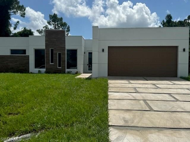 Property Photo:  55 Colin Ave S  FL 33976 