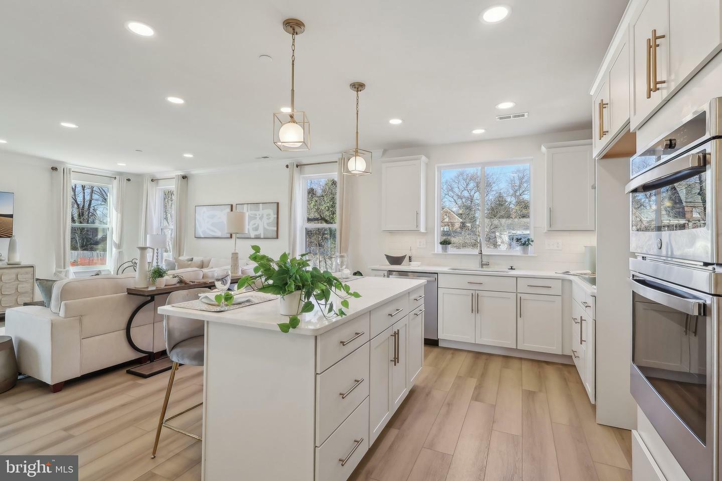 Property Photo: 245 Chapel Court 80B PA 19401
