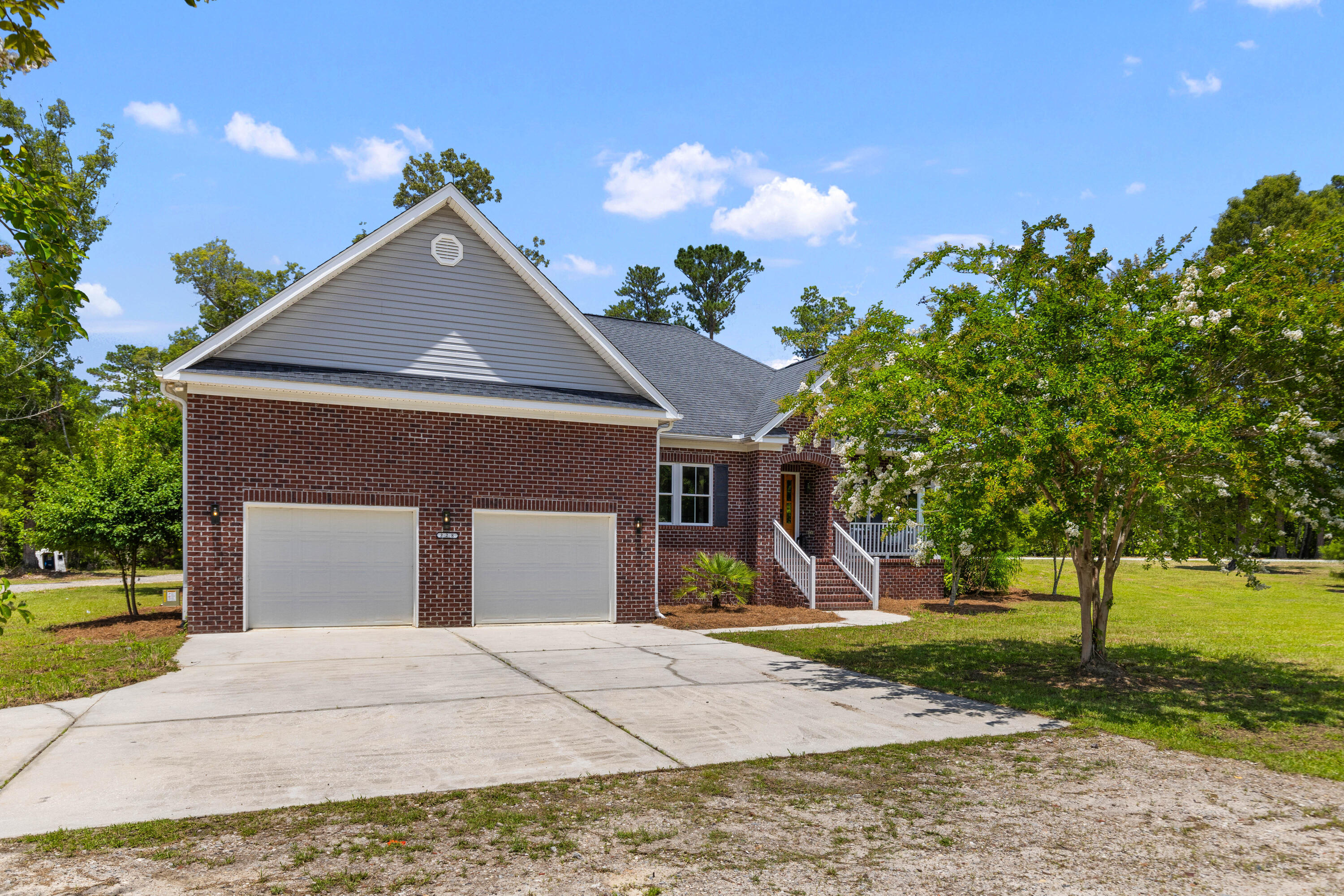 Property Photo: 529 Southern Acres Lane SC 29486
