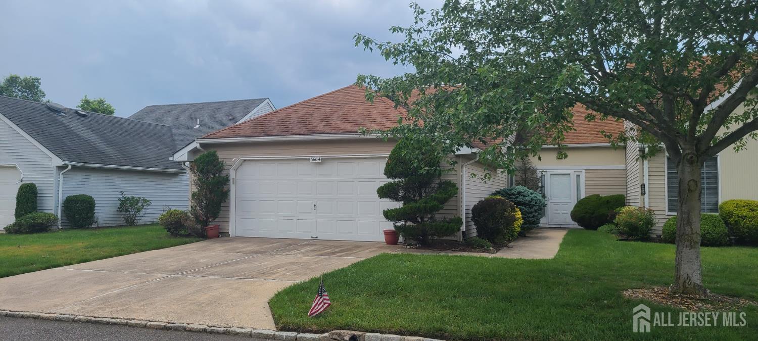 Property Photo: 666-A Azalea Plaza NJ 08831