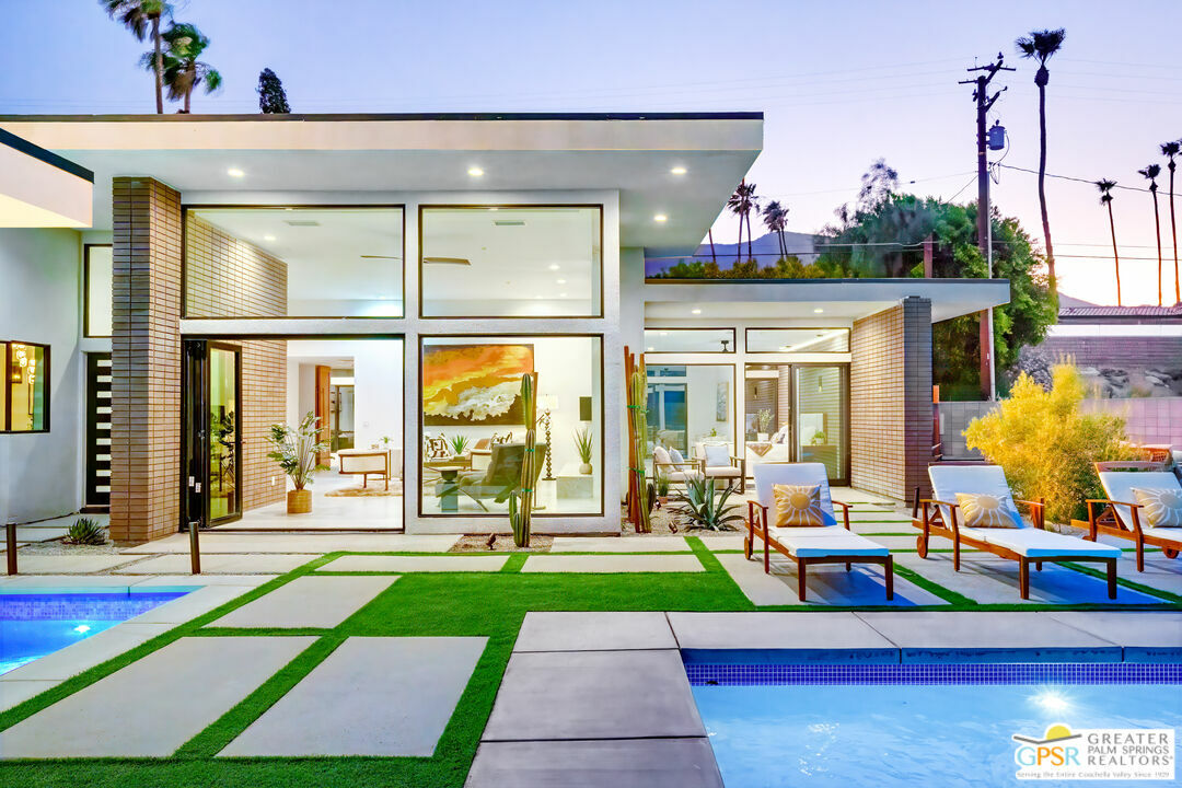 2233 N Vista Drive  Palm Springs CA 92262 photo