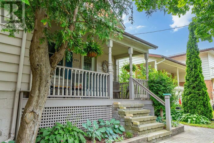 Property Photo:  891 McDonald Avenue  ON N2Z 1A5 