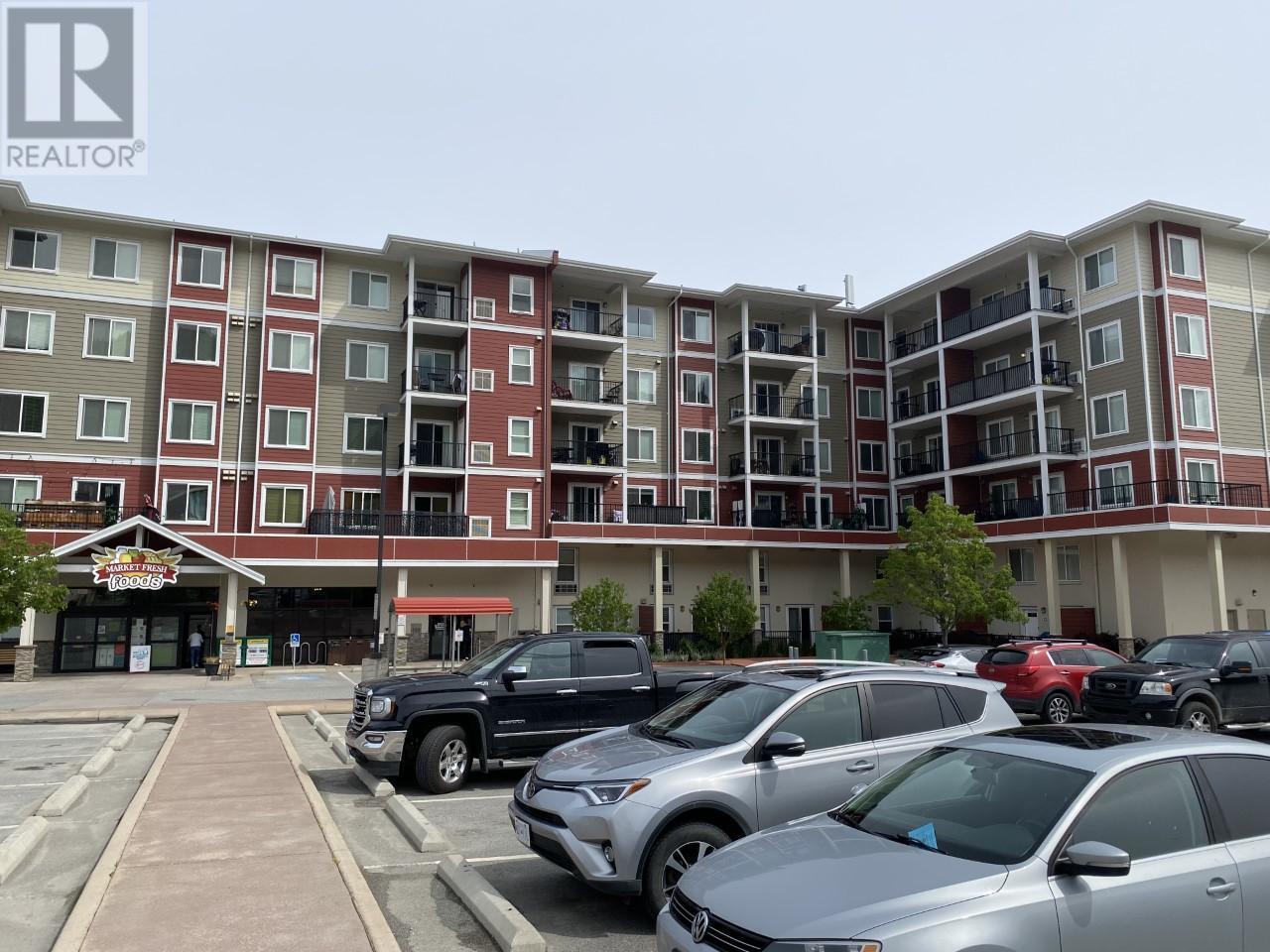Property Photo: 5170 Dallas Drive 403 BC V2C 0C7