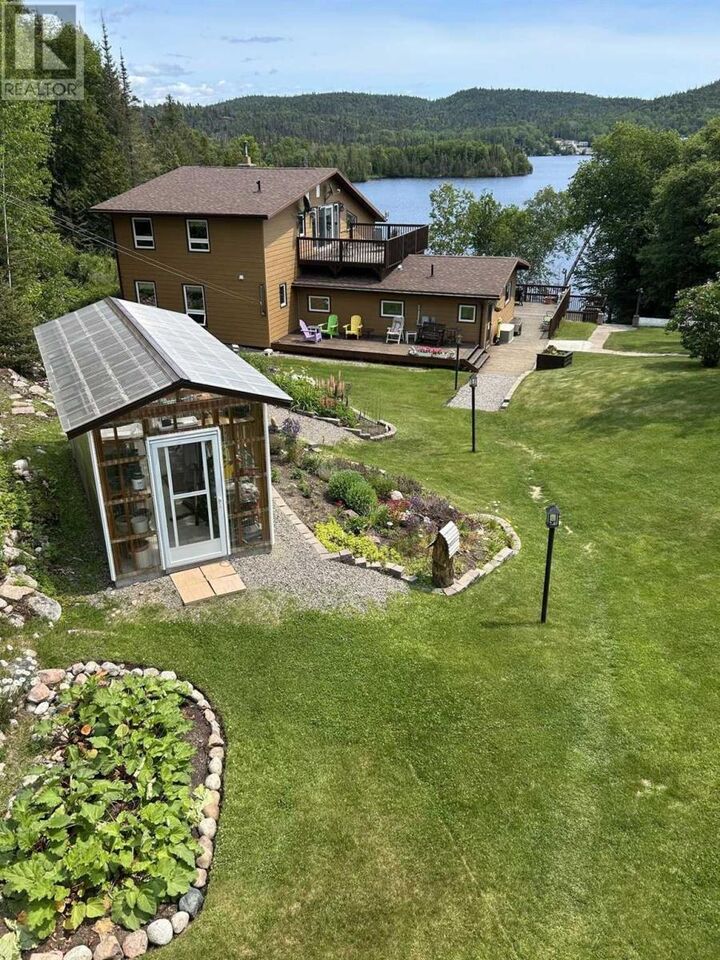40 Hunter Rd — photo 1