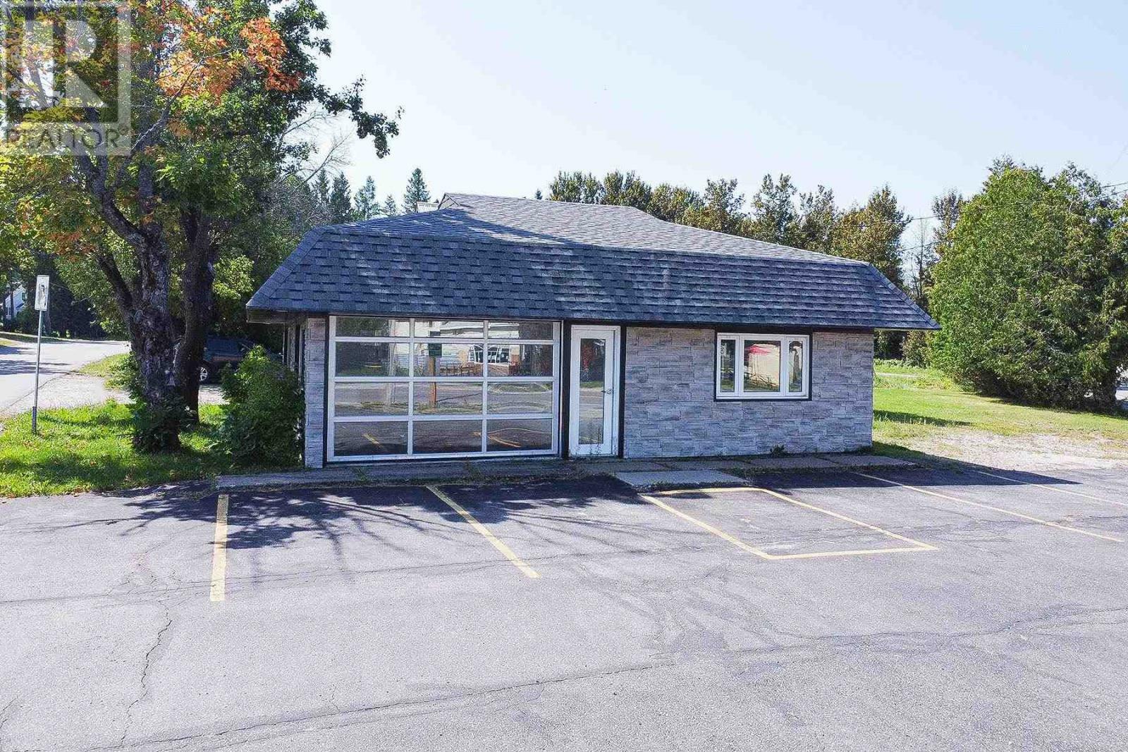 Photo de la propriété: 1202 Gore St ON P0R 1J0