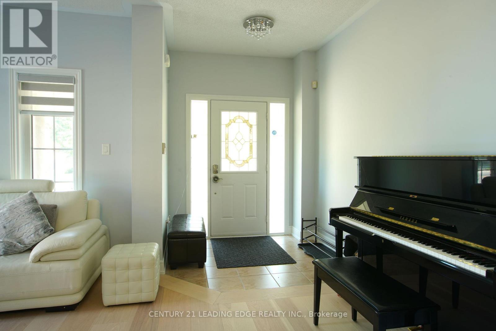 Property Photo: 648 South Unionville Avenue ON L3R 8V1