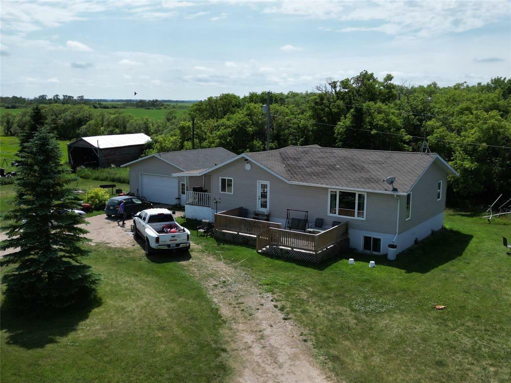 Property Photo: 1 N Road MB R0K 0L0