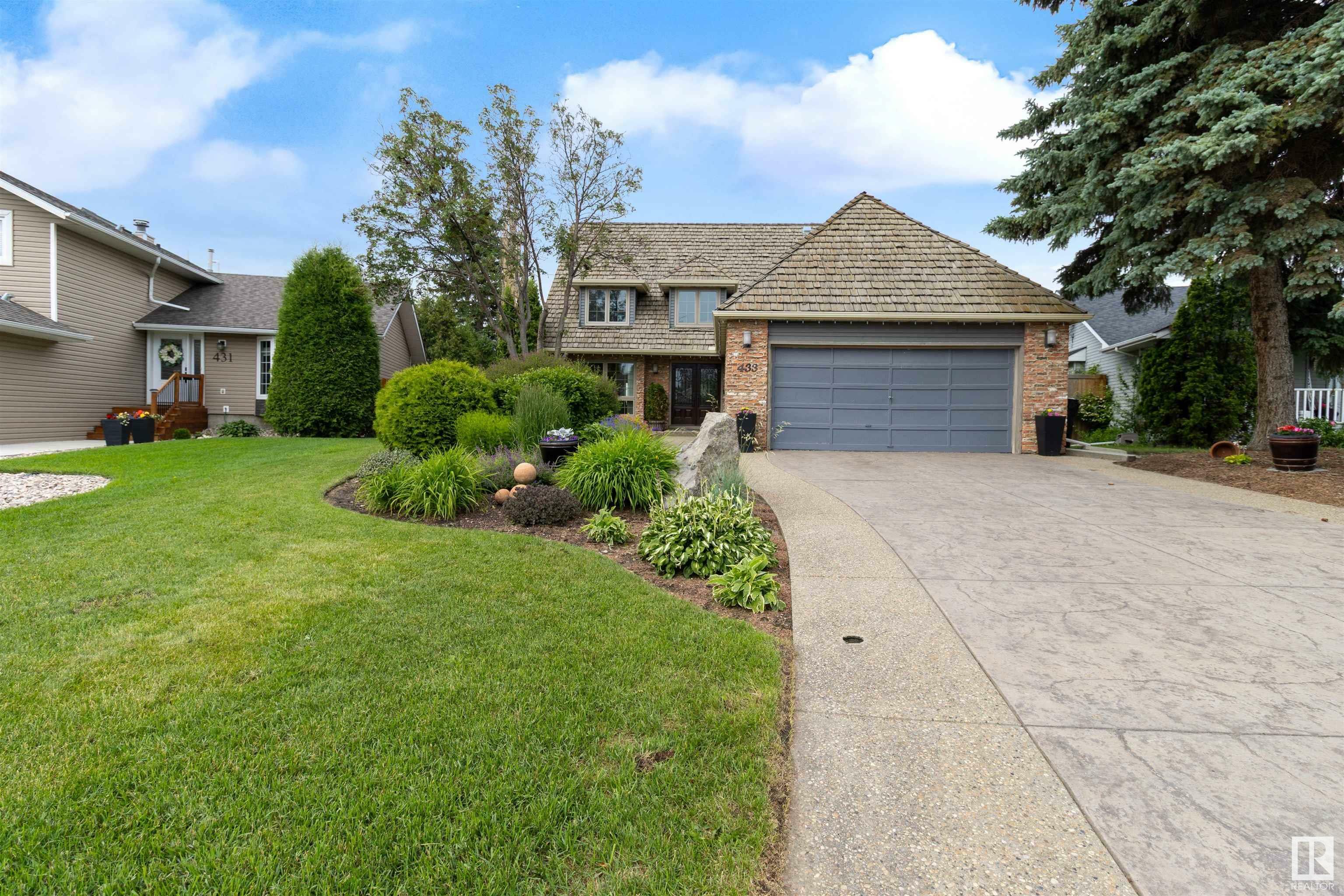 Photo de la propriété: 433 Village Drive AB T8A 4K1