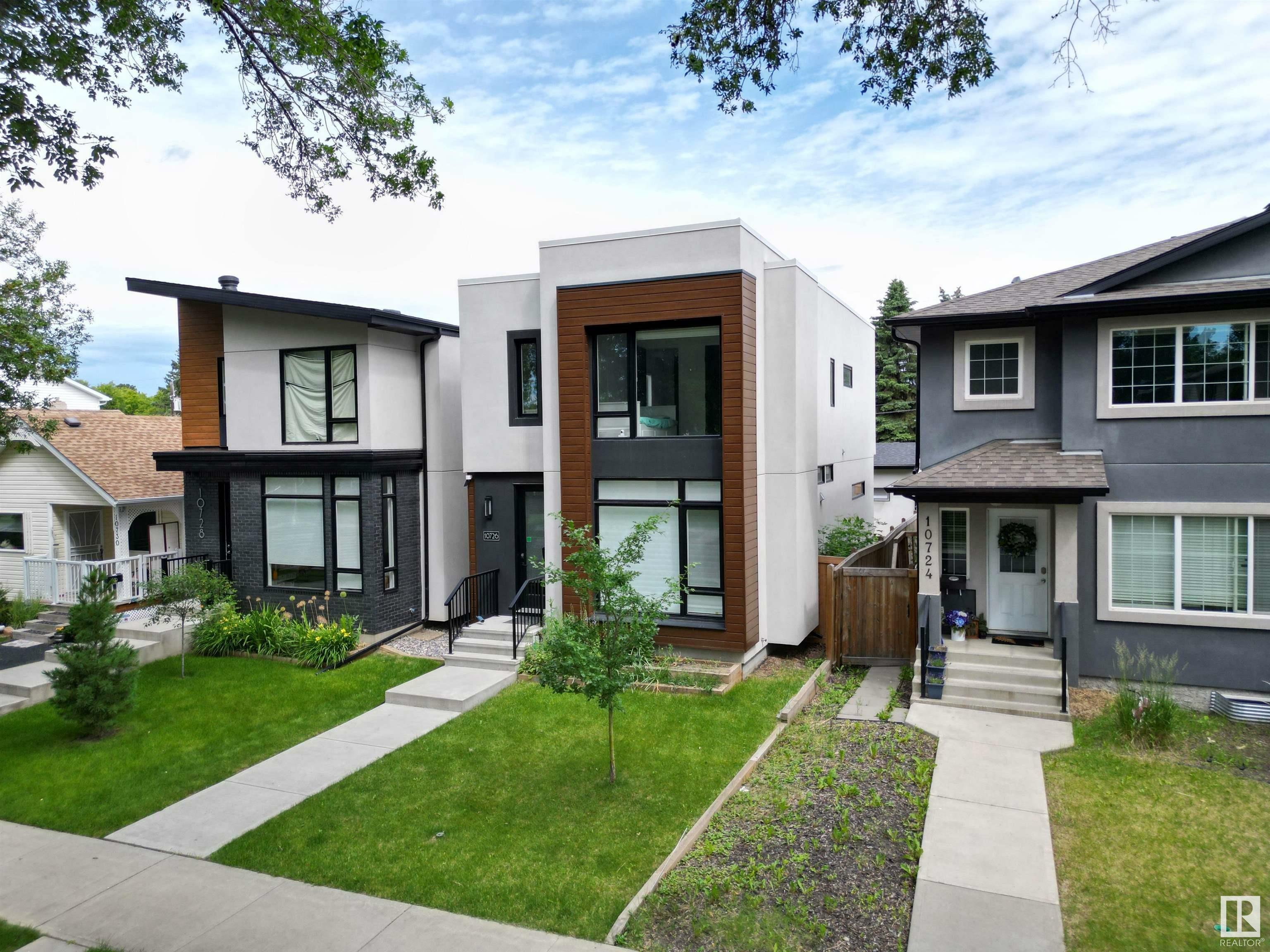 10726 72 Avenue NW  Edmonton AB T6E 1A1 photo
